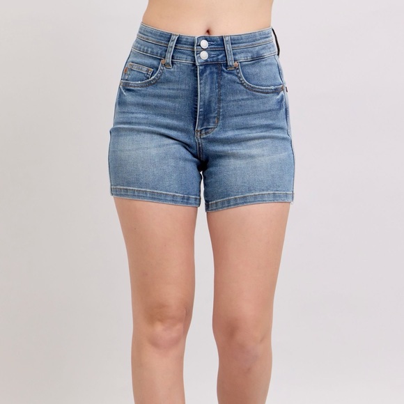 Judy Blue Desiree Full Size High Waisted Two-Tone Shorts main image 1